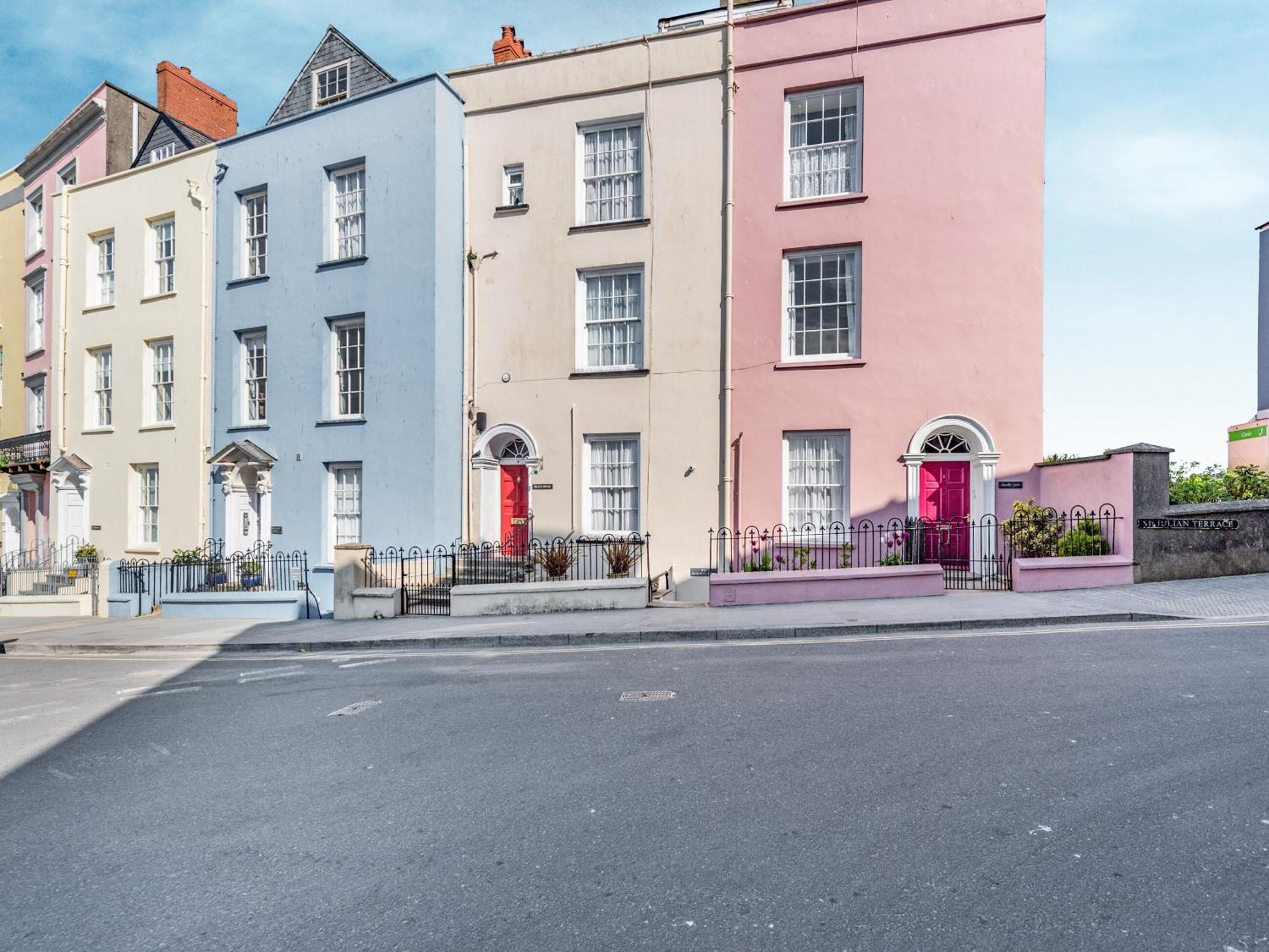 Vila Ocean Waves Tenby Exteriér fotografie